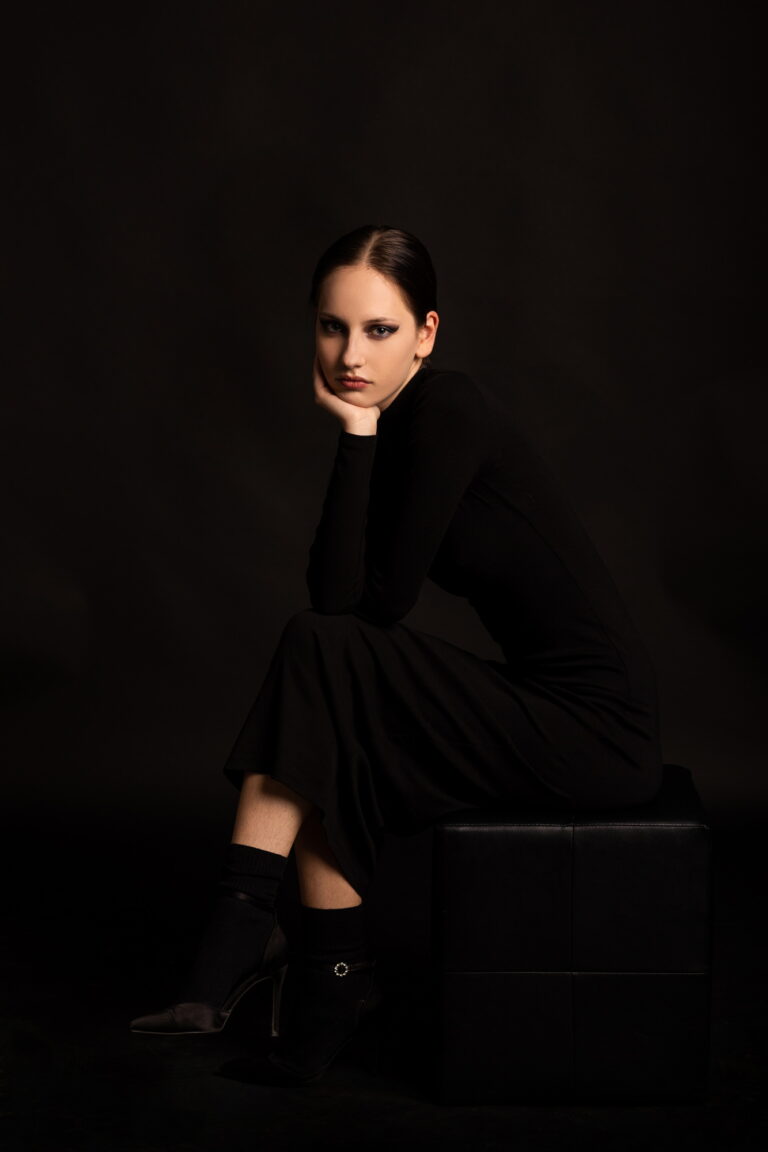 PORTRAIT 19 10 24 (5) 1