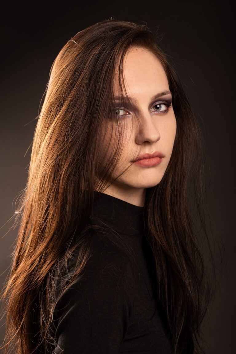 PORTRAIT 19 10 24 (9) 1